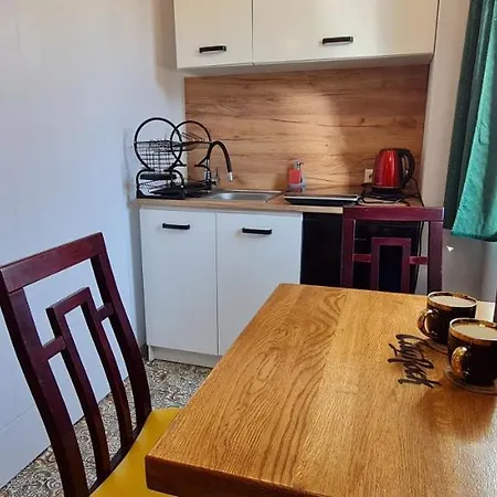 Casa de hóspedes Pensjonacik Ogrody Pierzchno