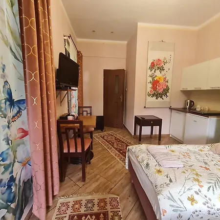 Guest house Pensjonacik Ogrody Pierzchno