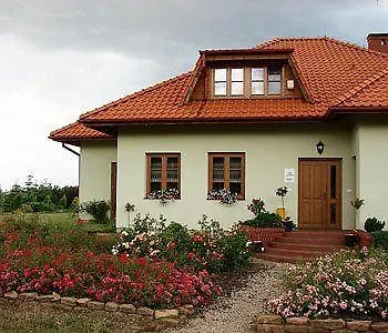 Pensjonacik Ogrody Pensión Pierzchno